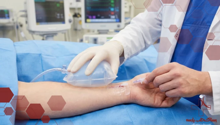 هموستاز شریان رادیال پس از آنژیوگرافی از طریق مچ دست با اعمال فشار کنترلشده برای جلوگیری از خونریزی